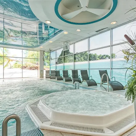 Unimars By Novikontas Hotel 3*