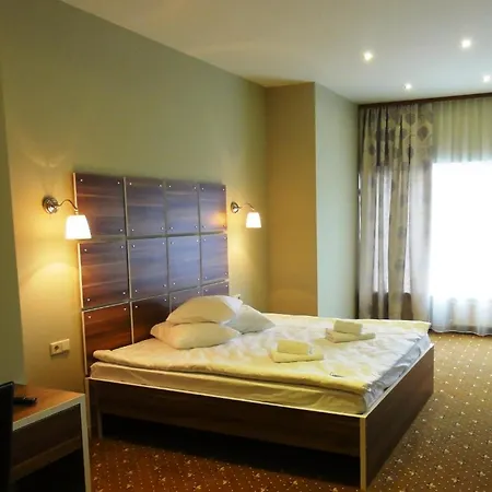 Hotell Unimars 3*